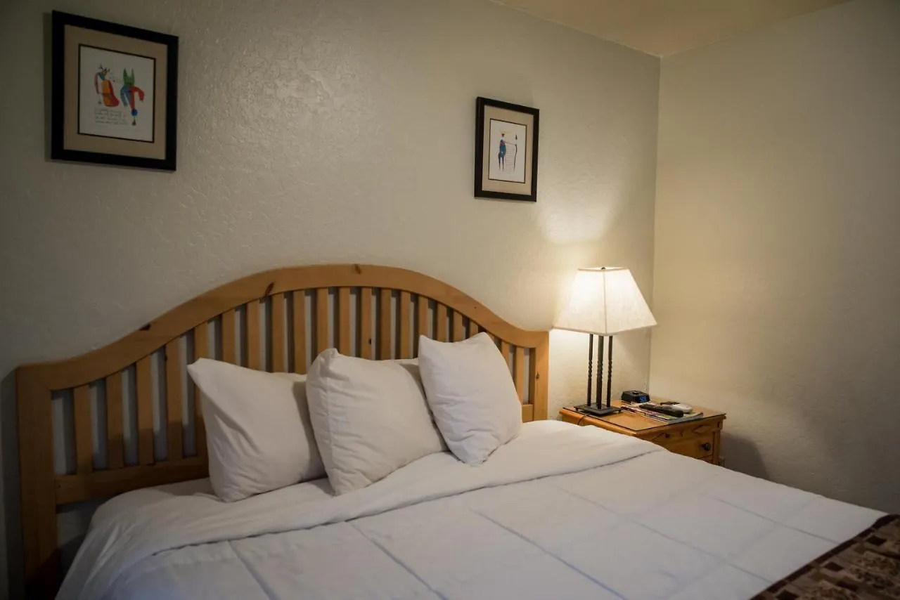Motel Big Pines Mountain House South Lake Tahoe 2*,